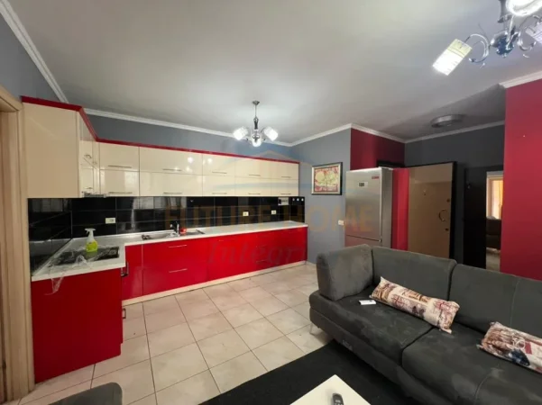 Tirane, jepet me qera apartament 2+1 Kati 1, 91 m² 570 € (ALI DEMI)