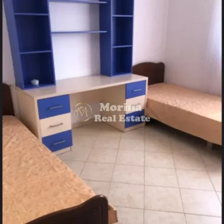 Tirane, jepet me qera apartament 3+1 Kati 5, 115 m² 750 € (Bulevardi Zogu i Pare)