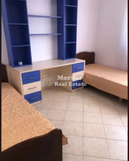 Tirane, jepet me qera apartament 3+1 Kati 5, 115 m² 750 € (Bulevardi Zogu i Pare)