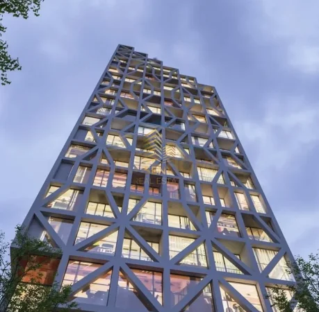 Tirane, shitet apartament 1+1+Ballkon Kati 16, 93 m² 214.000 € (Xhamllik)