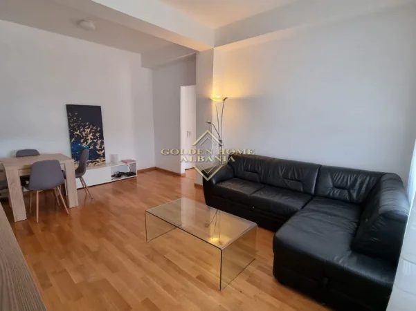 Tirane, jepet me qera apartament , 84 m² (teg)