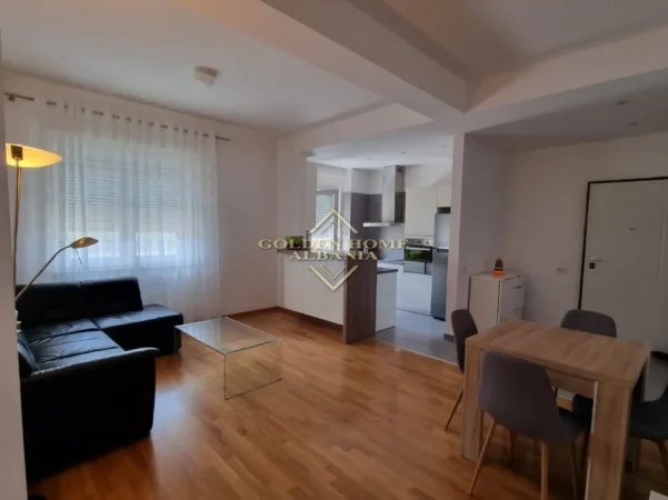 Tirane, jepet me qera apartament , 84 m² (teg)