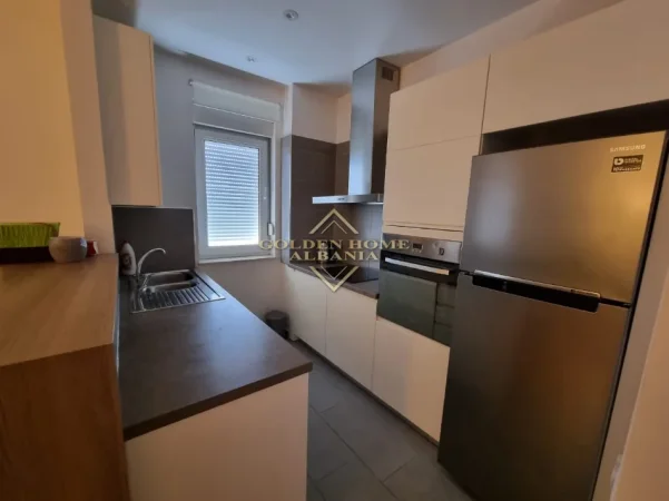 Tirane, jepet me qera apartament , 84 m² (teg)