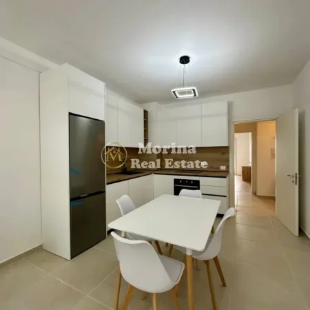 Tirane, jepet me qera apartament 2+1 Kati 4, 98 m² 500 € (Univers City)
