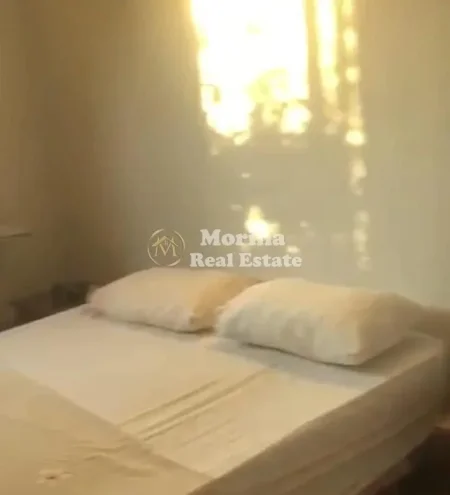 Tirane, jepet me qera shtepi 1+1 Kati 2, 80 m² 350 € (Don Bosko)