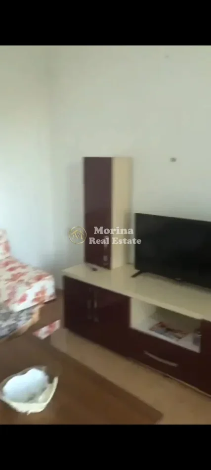 Tirane, jepet me qera shtepi 1+1 Kati 2, 80 m² 350 € (Don Bosko)