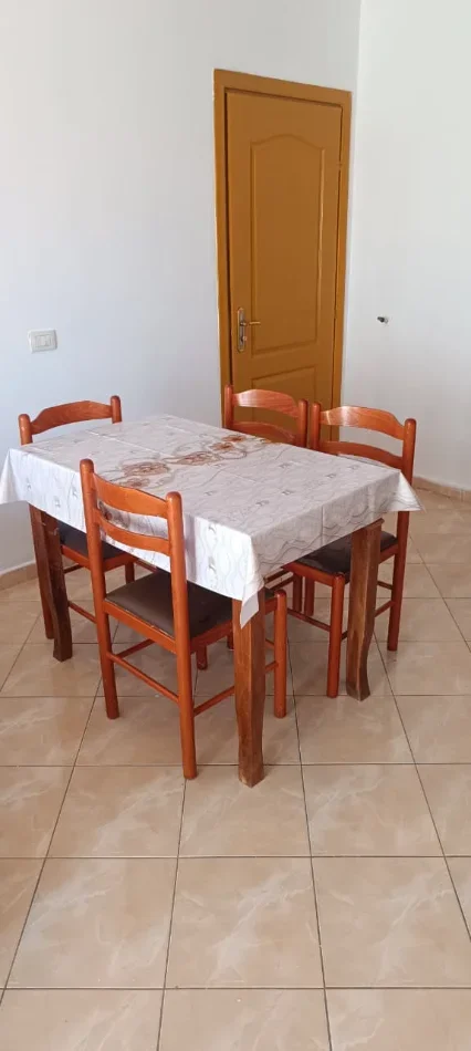 Tirane, jepet me qera apartament 2+1 Kati 4, 80 m² 430 € (YZBERISHT)