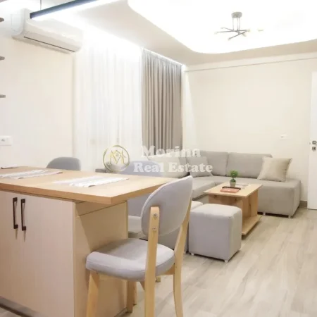 Tirane, jepet me qera apartament 1+1 Kati 1, 65 m² 750 € (21 Dhjetori)