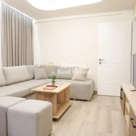 Tirane, jepet me qera apartament 1+1 Kati 1, 65 m² 750 € (21 Dhjetori)