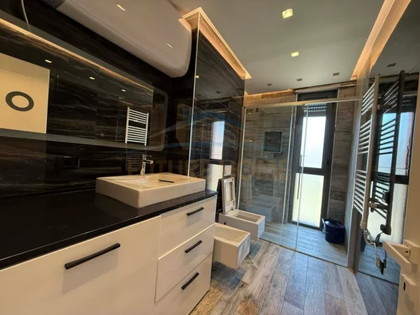 Tirane, shitet apartament 2+1 Kati 4, 105 m² 300.000 € (FIORI DI BOSCO , Don Bosko)