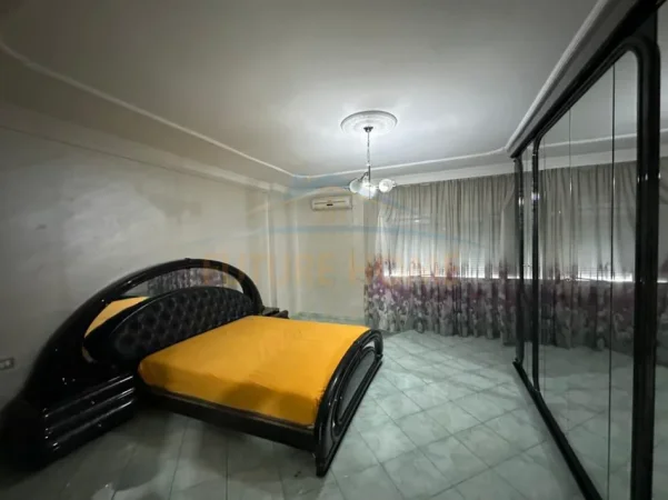 Tirane, shitet apartament 2+1+2 Kati 3, 119 m² 200.000 € (LAPRAKE)