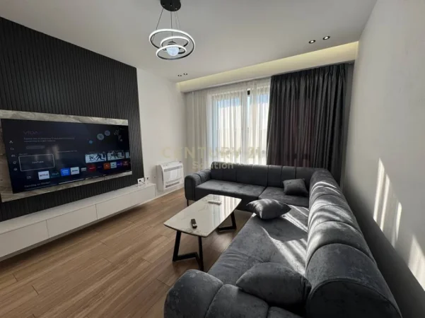 Tirane, jepet me qera apartament 1+1+Aneks+Ballkon Kati 5, 64 m² 650 € (Urban Gate)