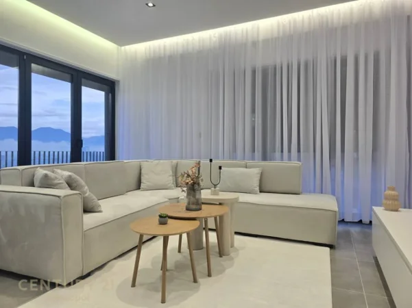 Tirane, jepet me qera apartament 3+1+Aneks+Ballkon Kati 5, 12 m² 1.700 € 