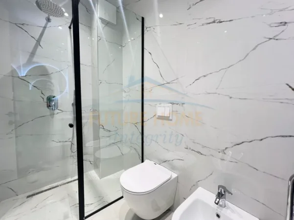 Tirane, shitet apartament 2+1 Kati 9, 94 m² 310.000 € (GOLDEN TOWER , Rruga Mine Peza)