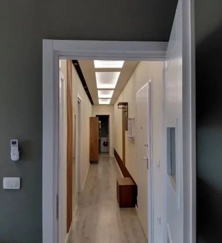 Tirane, jepet me qera apartament 2+1 Kati 7, 110 m² 750 € (Ali Demi)