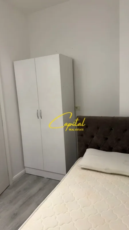 Tirane, jepet me qera apartament 2+1 Kati 3, 78 m² 700 € (5 MAJI)