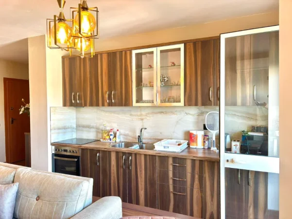 Durres Plazh, shitet apartament 1+1+Aneks+Ballkon Kati 4, 75 m² 80.000 € (Golem)
