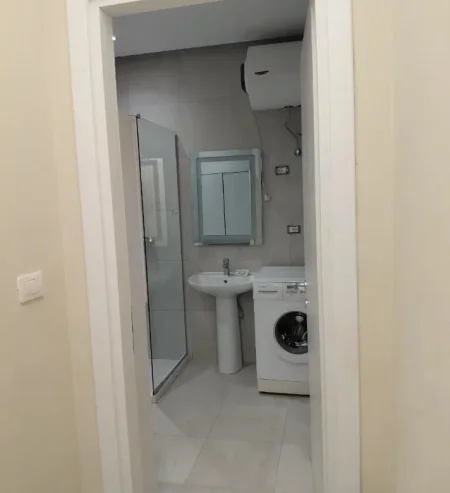 Tirane, shitet apartament 1+1 Kati 7, 73 m² 118.000 € (Yzberisht)