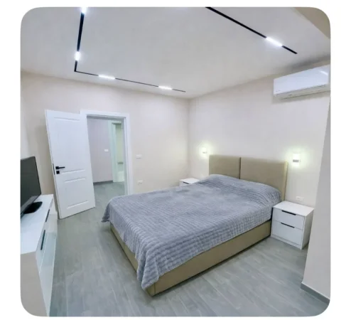 Tirane, jepet me qera apartament 1+1+Ballkon Kati 1, 60 m² 650 € (RRUGA ELBASANIT)