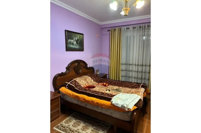 Tirane, jepet me qera apartament 1+1 Kati 1, 71 m² 530 € (Rruga Frosina Plaku)