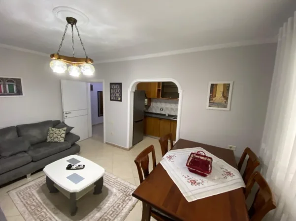Shqiperi, shitet apartament 1+1 Kati 4, 59 m² 130.000 € (Rruga Kongresi Lushnjes)