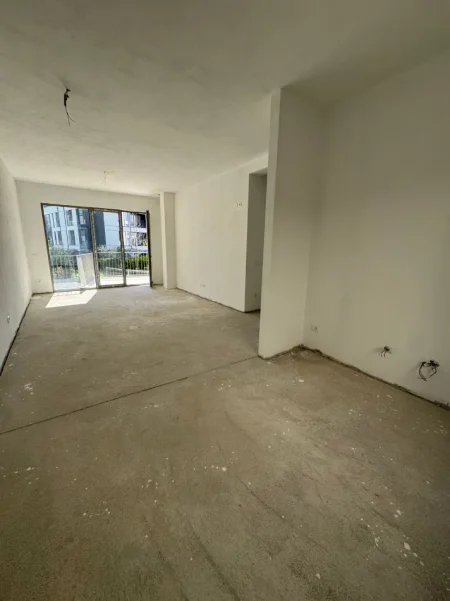 Tirane, shitet apartament 2+1 Kati 2, 128 m² 360.000 € (LIQENI I THATE)