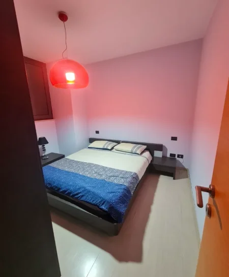 Shqiperi, jepet me qera apartament 1+1 Kati 7, 70 m² 700 € (bllok)