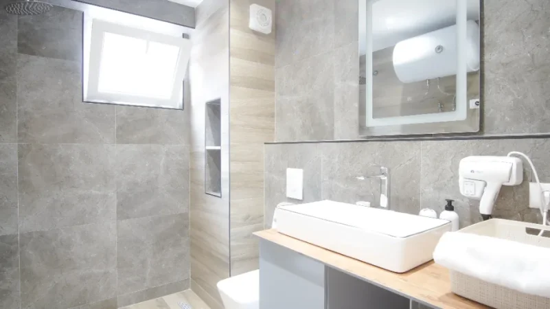 Tirane, JEPEN 2 APARTAMENTE PER AIRBNB ME QERA Kati 1, 110 m² 1.300 € (21 DHJETORI)