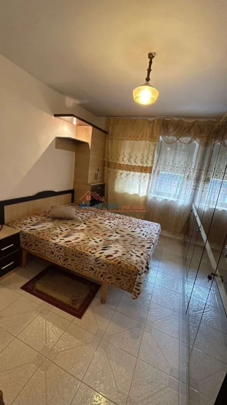 Tirane, jepet me qera apartament 1+1+Ballkon Kati 3, 70 m² 550 € (Rruga e Elbasanit)