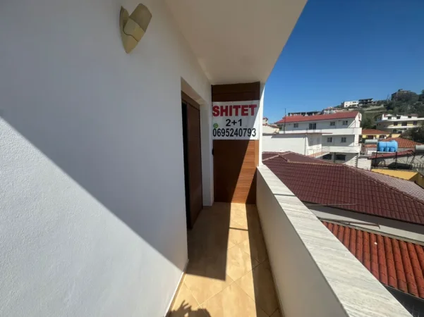 Kavaje, shitet apartament 2+1 me Ballkon, Kati 3, 73 m² (Lagja Sharrë n.4, Rruga e stacionit të trenit)