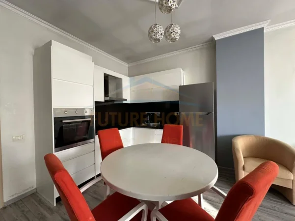 Tirane, jepet me qera apartament 1+1 Kati 8, 67 m² 420 € (UNAZA E RE)