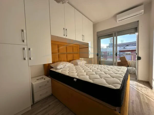 Tirane, jepet me qera apartament 1+1 Kati 8, 67 m² 420 € (UNAZA E RE)