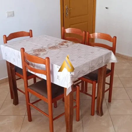 Tirane, jepet me qera apartament 2+1 Kati 6, 430 € (PRANE KMY YZBERISHT)