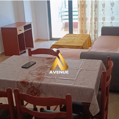 Tirane, jepet me qera apartament 2+1 Kati 6, 430 € (PRANE KMY YZBERISHT)
