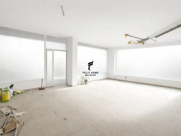 Tirane, shitet dyqan Kati 0, 68 m² 145.000 € (LIQENI I THATE)