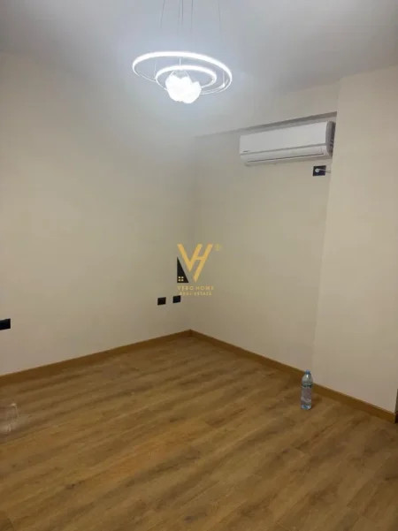 Tirane, jepet me qera zyre Kati 2, 60 m² 520 € (ALI DEM)