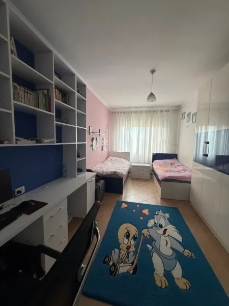 Shitet apartament 2+1 Kati 5, 112 m² 150.000 € (Rruga loni ligori)
