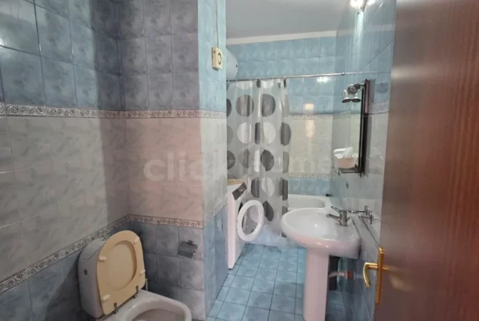 Tirane, jepet me qera 2+1 Bllok , 800 €( i diskutieshem)