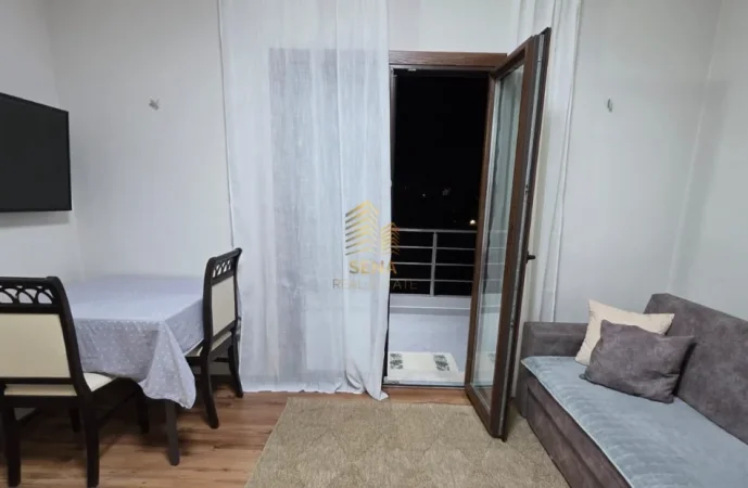 Tirane, jepet me qera apartament 1+1 Kati 2, 70 m² 450 € (Rruga e Elbasanit)