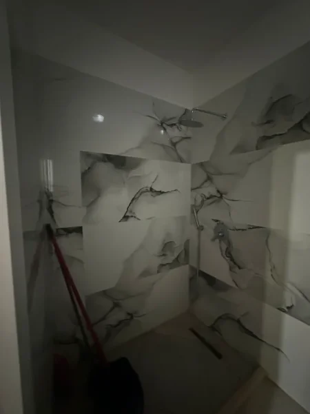 Tirane, jepet me qera garsonier 1+1 Kati 5, 40 m² 400 € (Rruga egnatia)