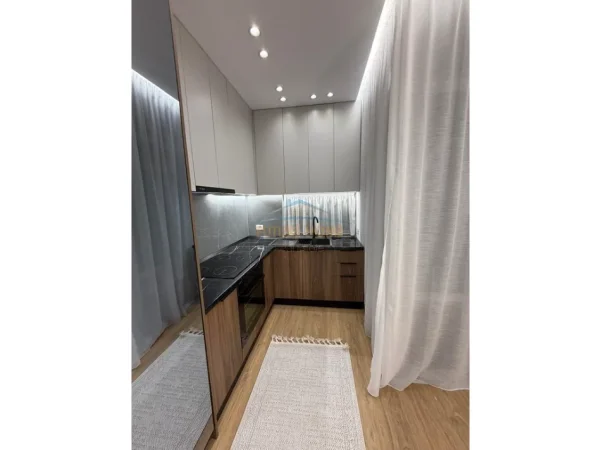 Tirane, shitet apartament 1+1+Aneks+Ballkon Kati 5, 51 m² 111.000 € (Unaza e Re)