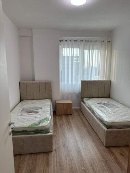 Tirane, jepet me qera apartament 2+1 Kati 3, 100 m² 450 Euro (Astir)