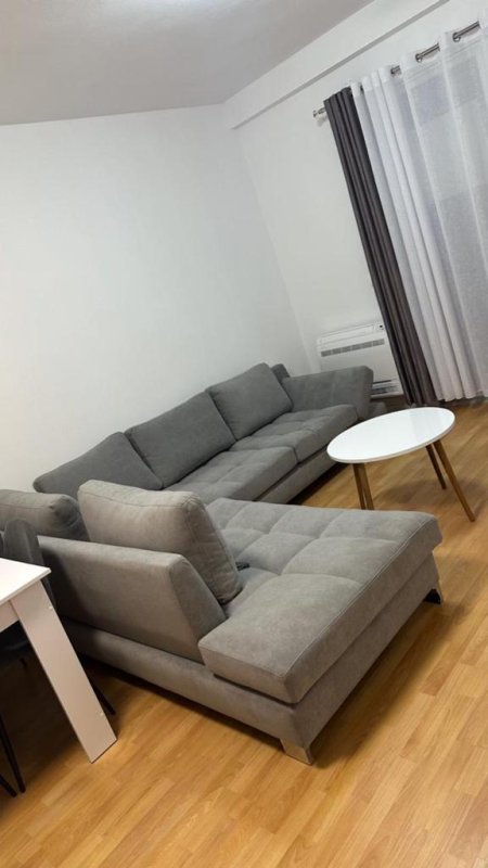 Tirane, jepet me qera apartament 2+1 Kati 3, 100 m² 450 Euro (Astir)