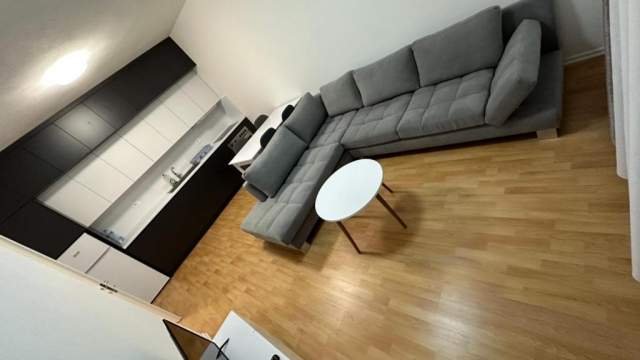 Tirane, jepet me qera apartament 2+1 Kati 3, 100 m² 450 Euro (Astir)