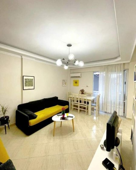 Tirane, shes apartament 1+1 65 m² Euro (Myslym Shyri)