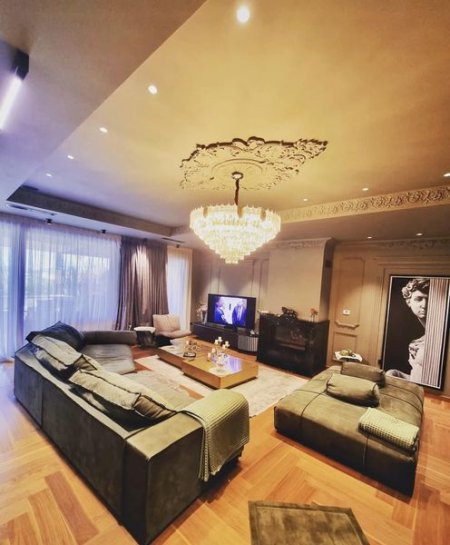 Tirane, shes apartament 3+1 270 m² Euro (TEG, Rezidence Banimi)