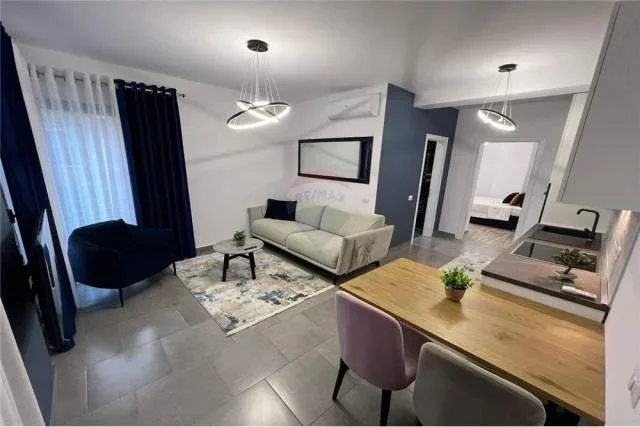 Tirane, jepet me qera apartament 1+1 Kati 1, 66 m² 650 Euro