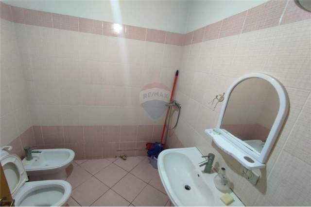 Tirane, shitet apartament 1+1+BLK Kati 6, 59 m² 65.000 Euro