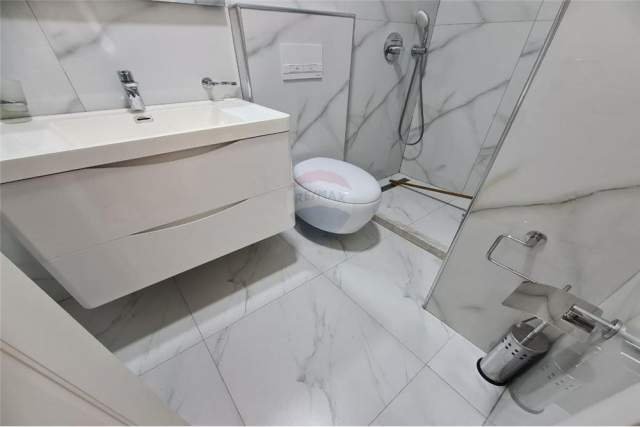 Tirane, jepet me qera apartament 1+1+BLK Kati 2, 66 m² 600 Euro (Rruga e Elbasnait)