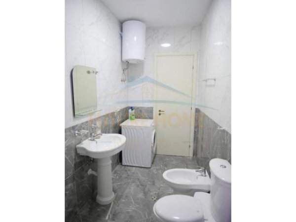 Durres, shitet apartament 2+1 Kati 3, 97 m² 175.000 Euro (Gjiri i Lalzit)